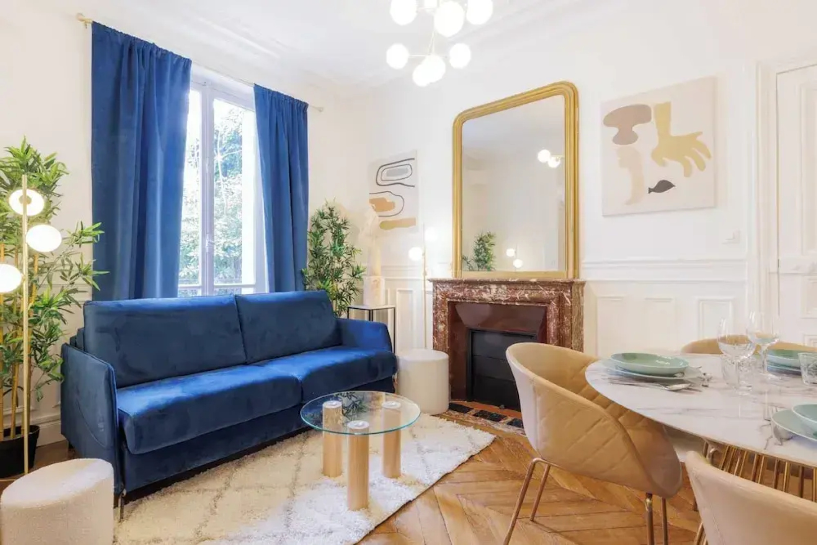 Chic and Refined Apartment