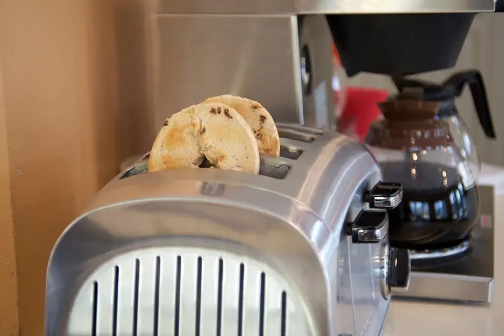 Pointes North Beachfront Hotel – 2 Person Spa Tub Studios