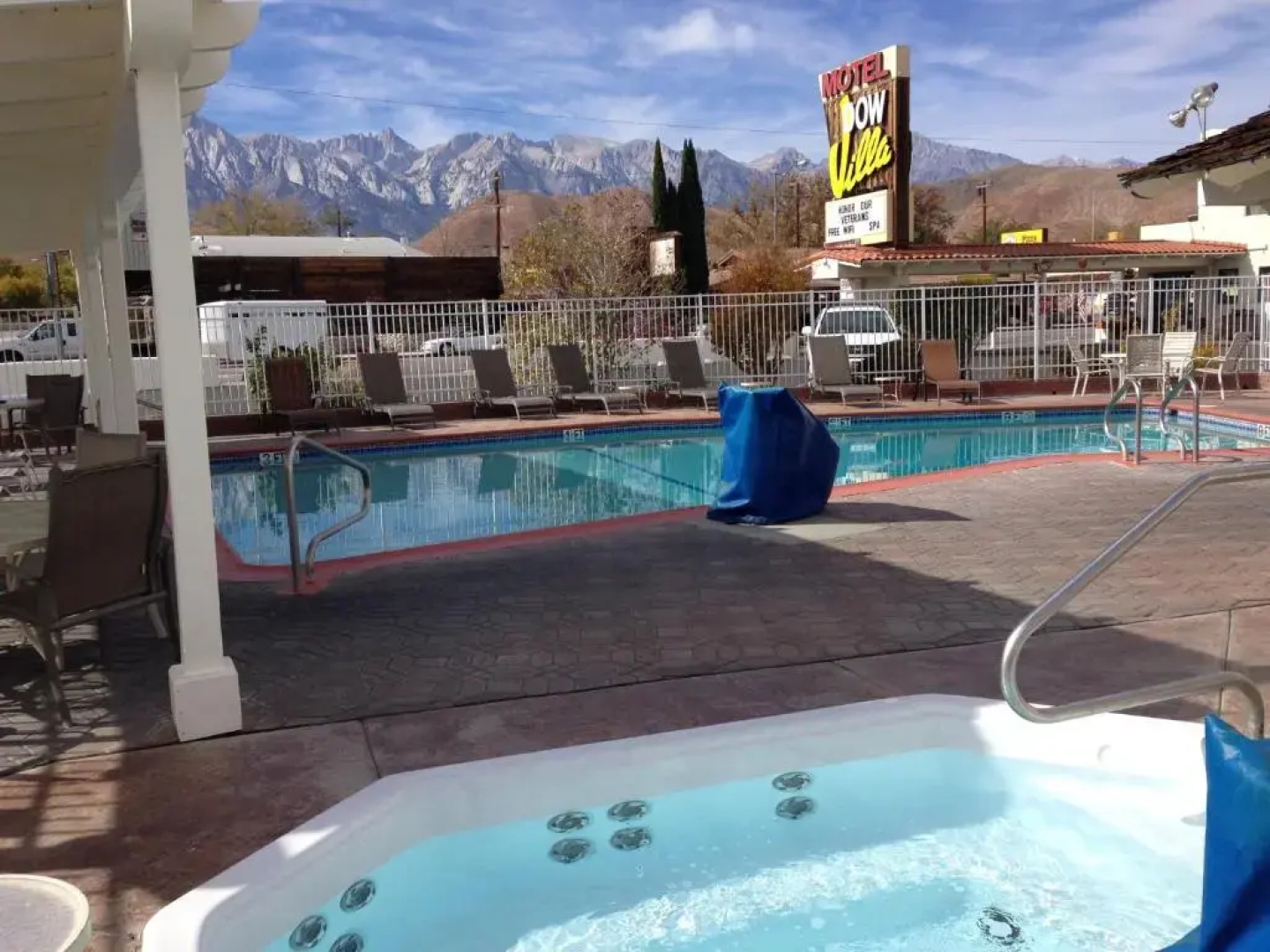 Dow Villa Motel