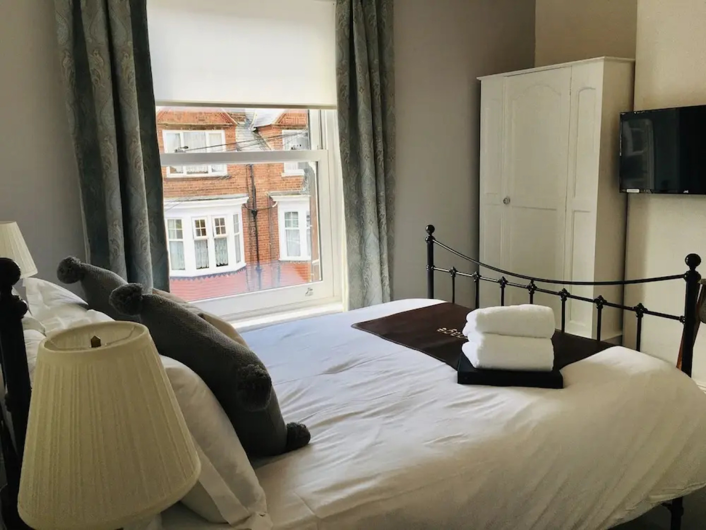 Abbots Leigh Bed & Breakfast