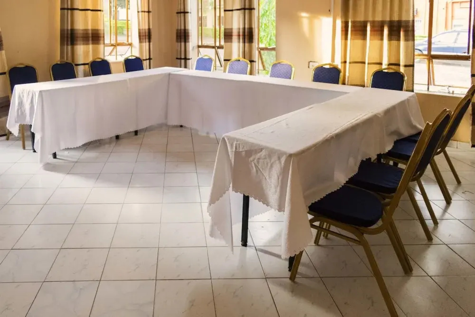 Rwenzori International Hotel