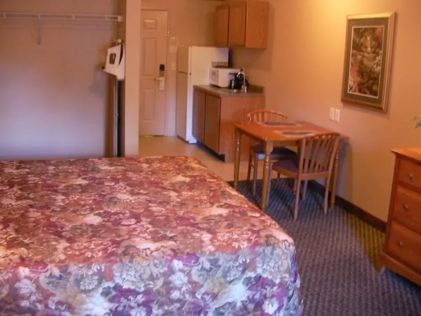 Days Inn And Suites Sellersburg