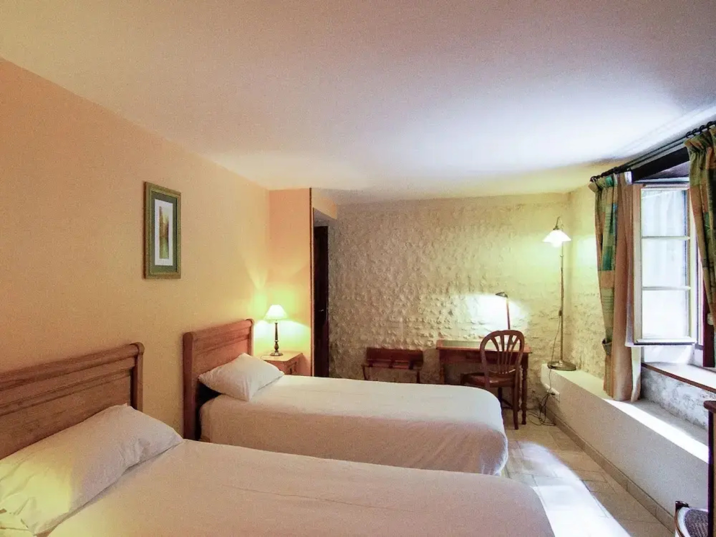 Luxury Apartment With Terrace, Sauna, Tennis, Pool