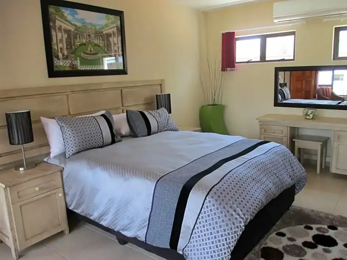 Casa Bianca Guest Lodge