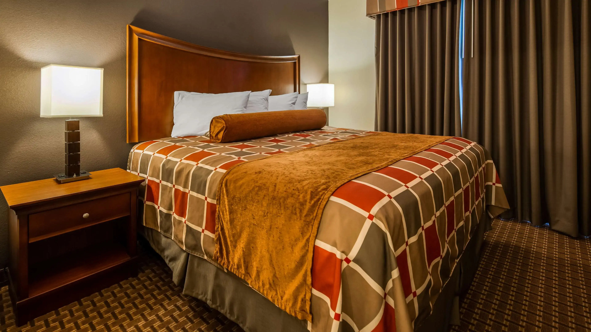 Best Western Plus Easton Inn & Suites