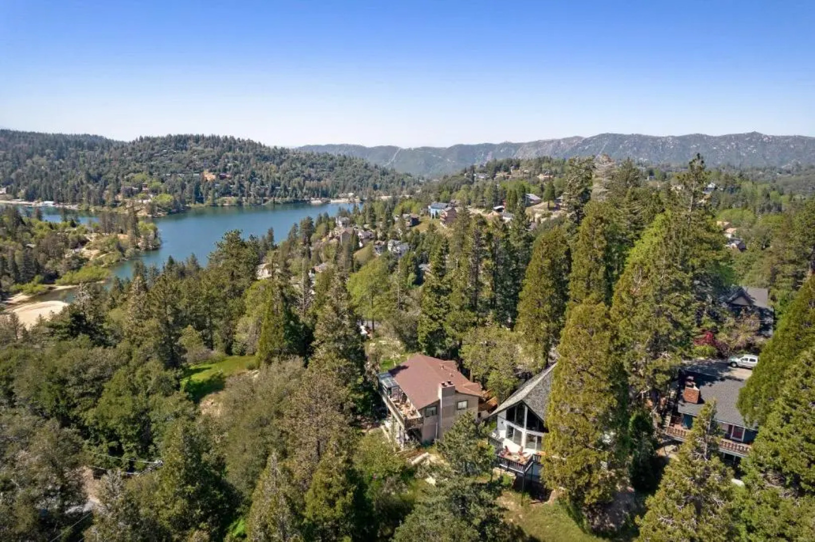 The Matterhorn Manor by Avantstay Harry Potter Inspired A-frame Home w/ Hot Tub & Views