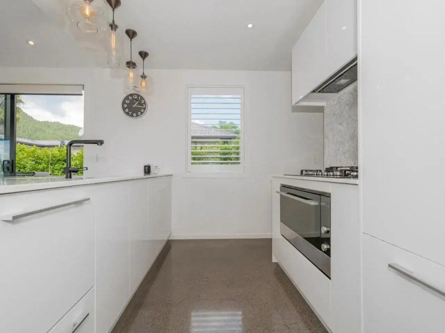 At Home at the Lakes - Pauanui Holiday Home