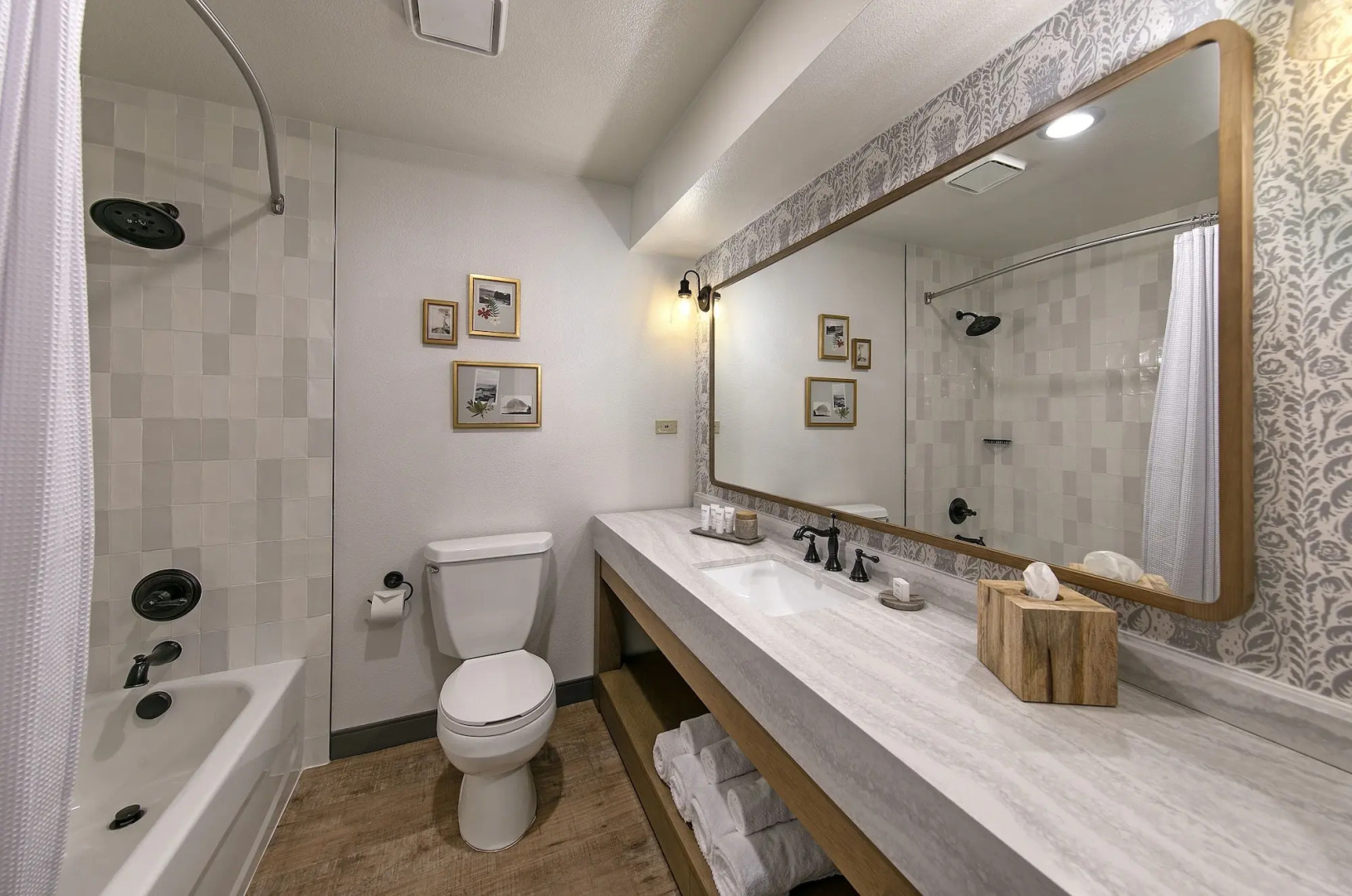 Fireside Inn on Moonstone Beach