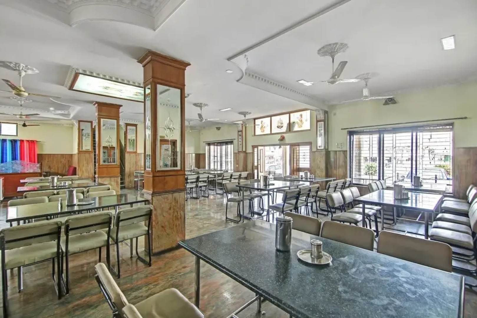 OYO 29039 Hotel Jyothi International