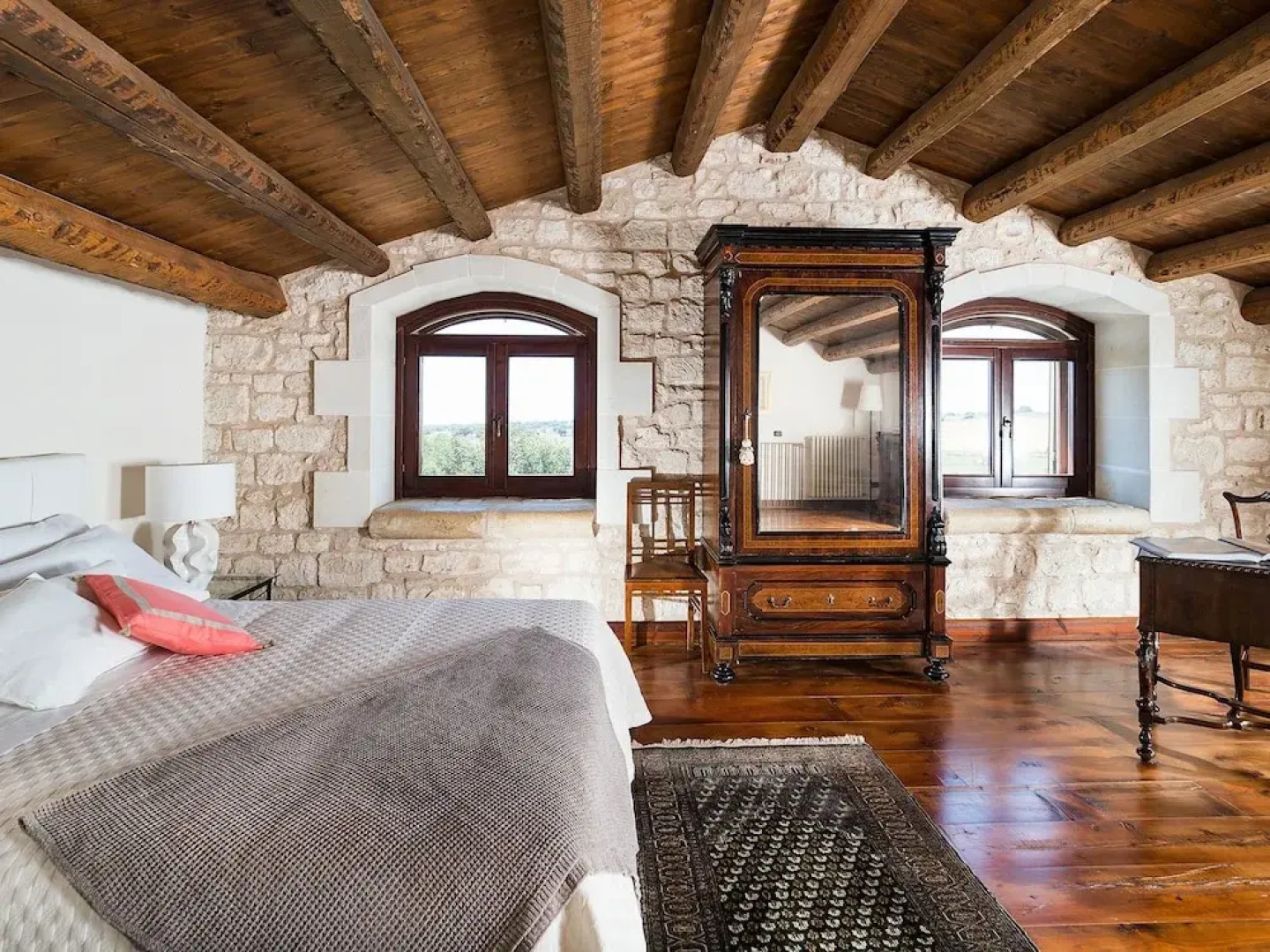 Beautiful Country Villa With Private Infinity Pool Surrounded by Olive Trees