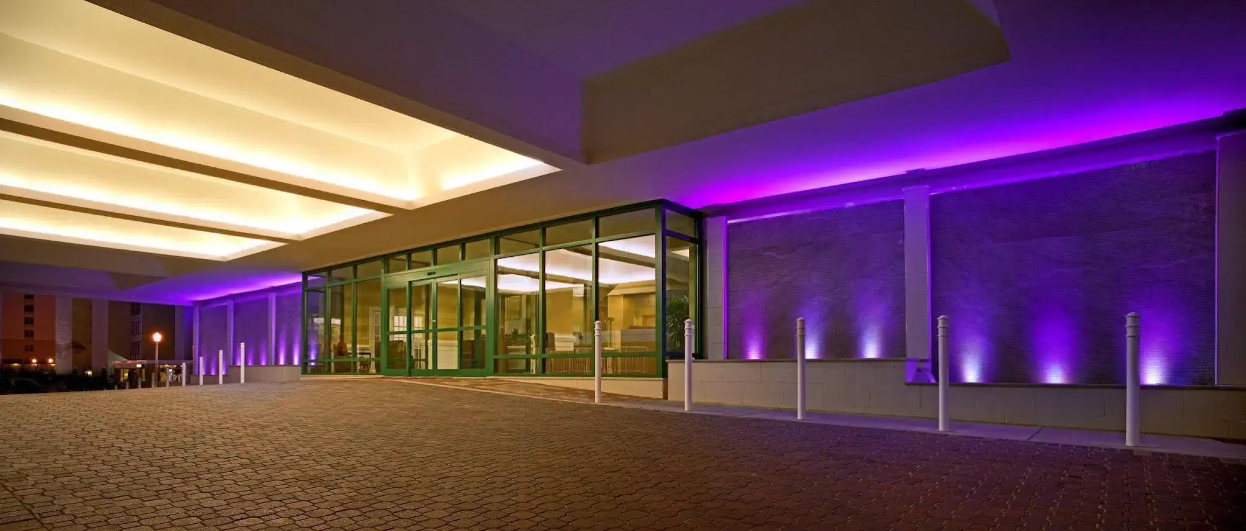 Sheraton Virginia Beach Oceanfront Hotel