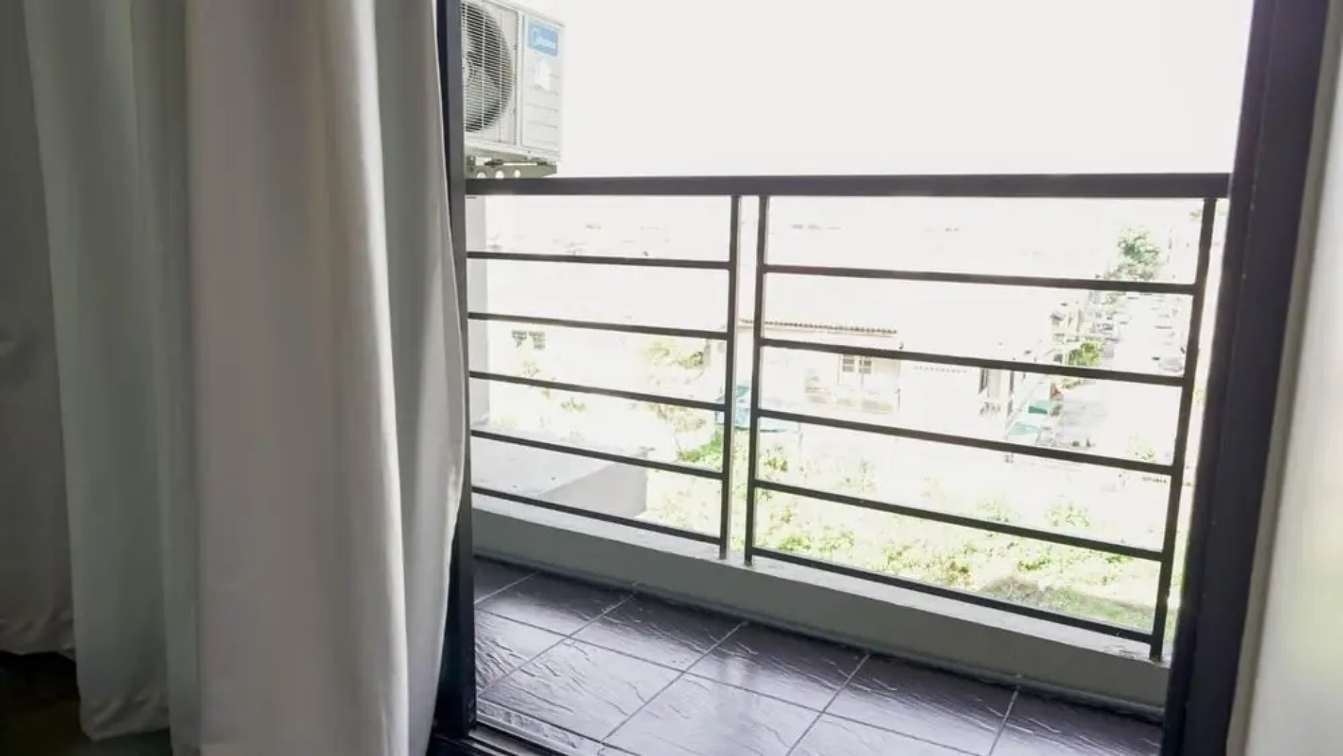 RQ Bangkok Sukhumvit 107 by Collection O