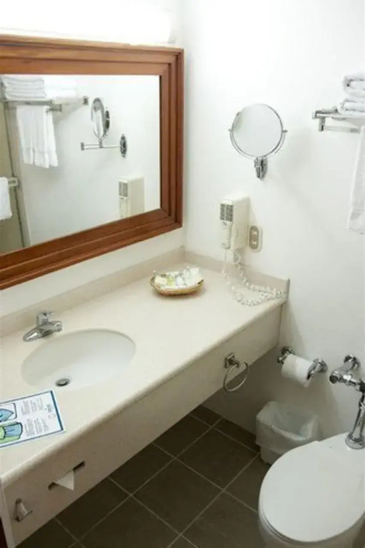 Hotel Globales Camino Real Managua