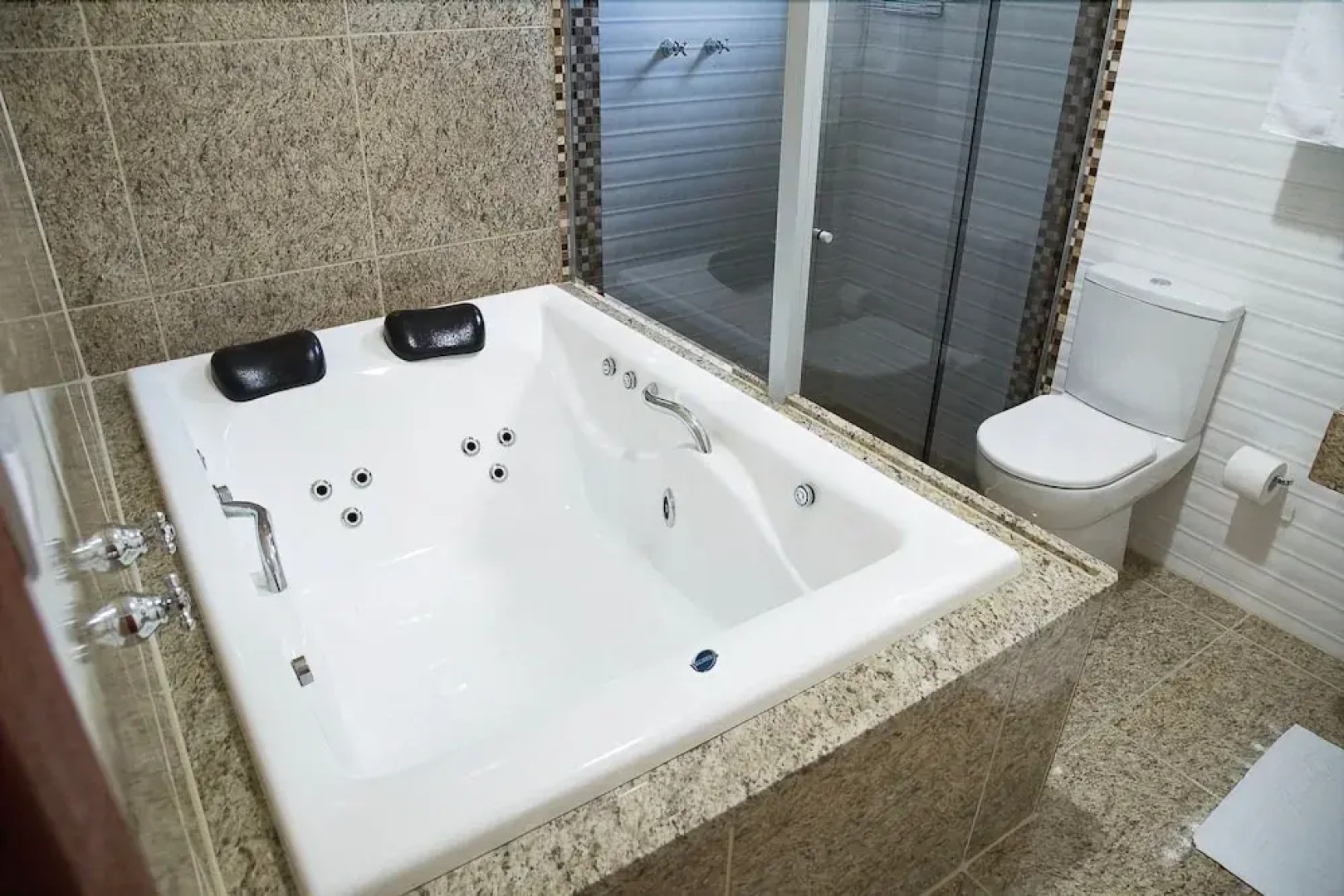 Hotel e Pousada Dona Lídia