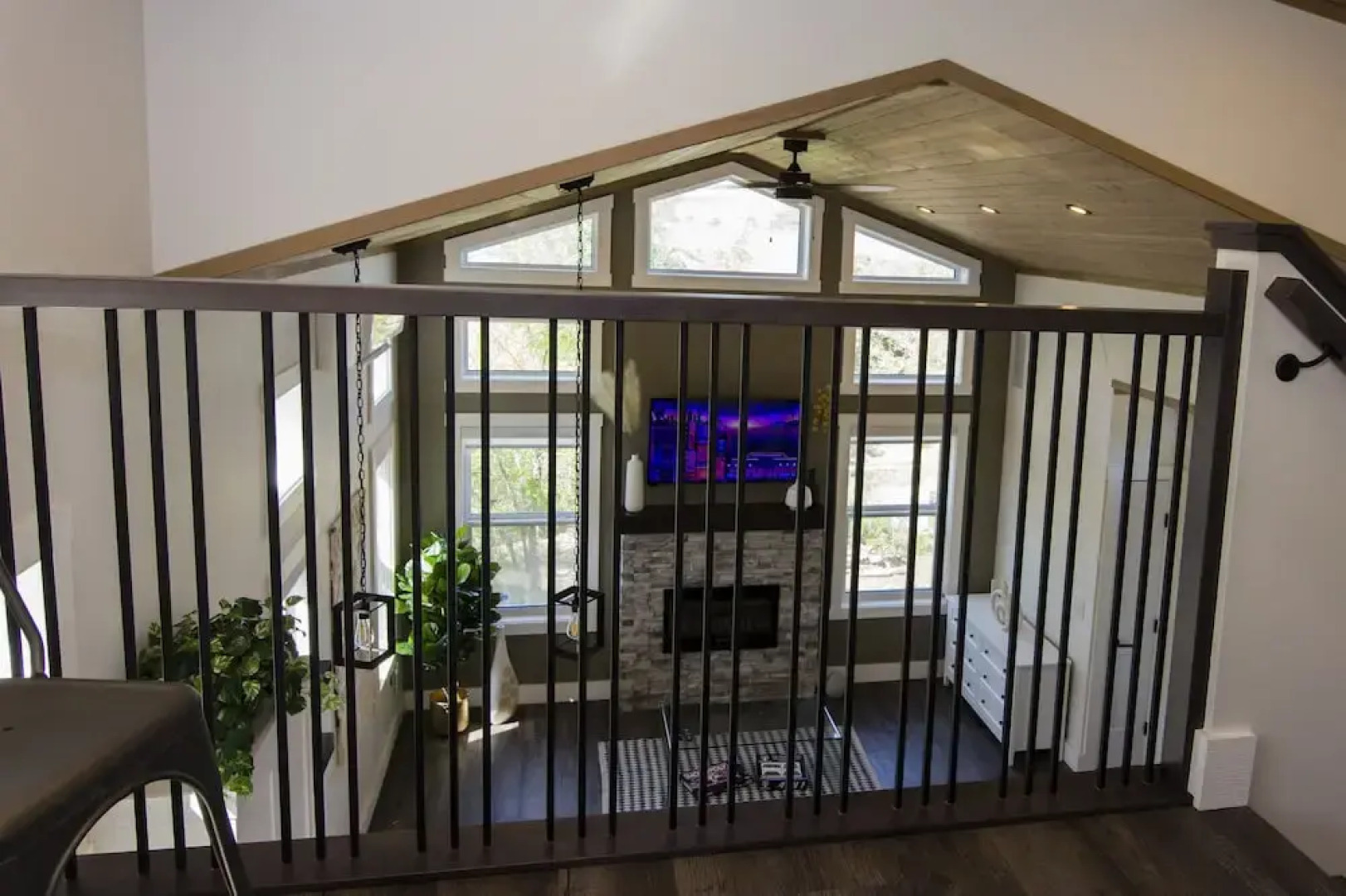 Luxury Loft Cottage In Manitou Beach