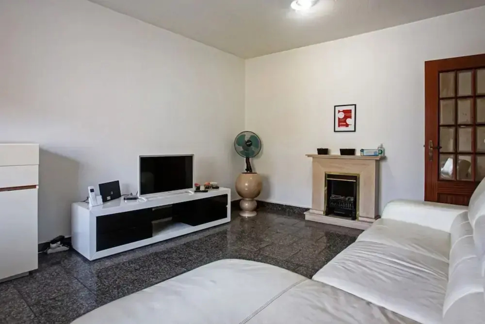 Charming 2 Bedroom Apartment in Lisbon