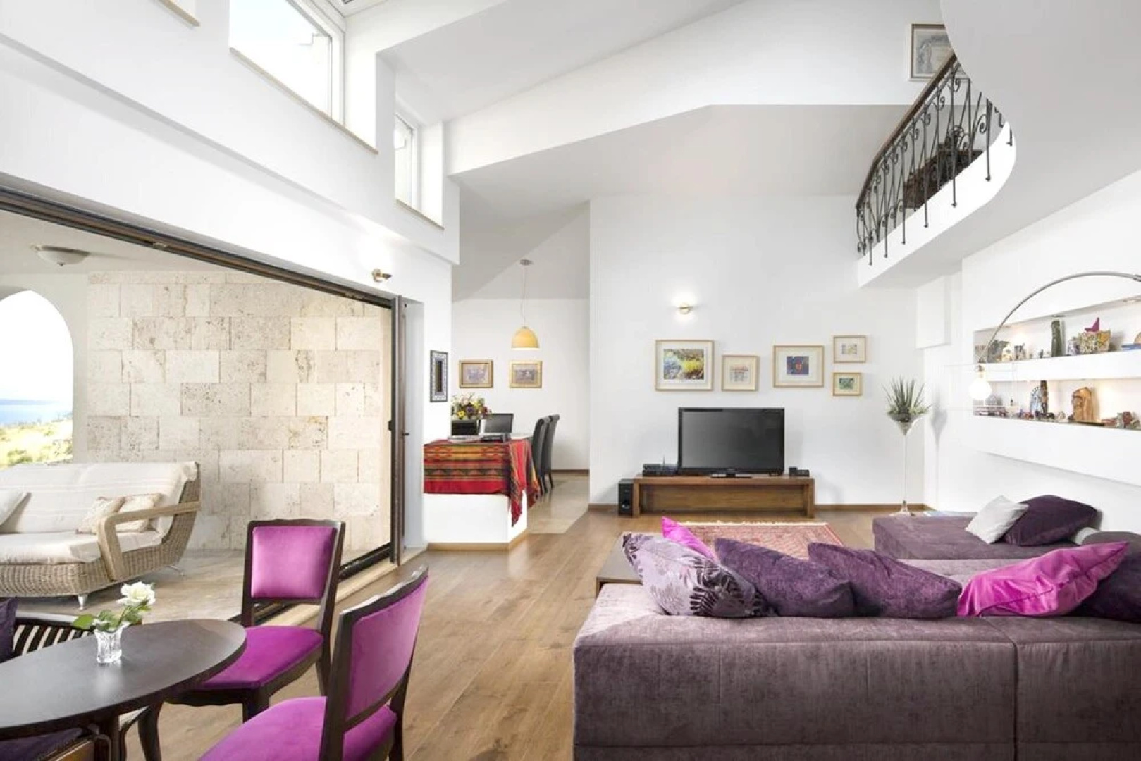 Villa With 4 Bedrooms in Prgomet, Trogir, With Wonderful sea View, Private Pool, Furnished Terrace Near the Beach