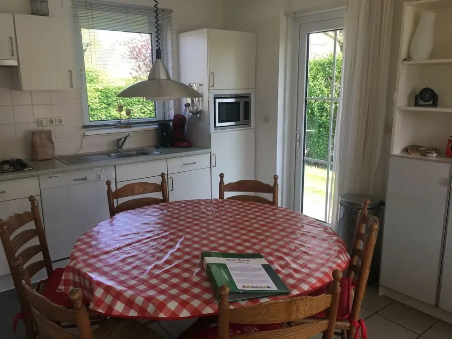 Detached Bungalow With Microwave and Wifi, Within Nature