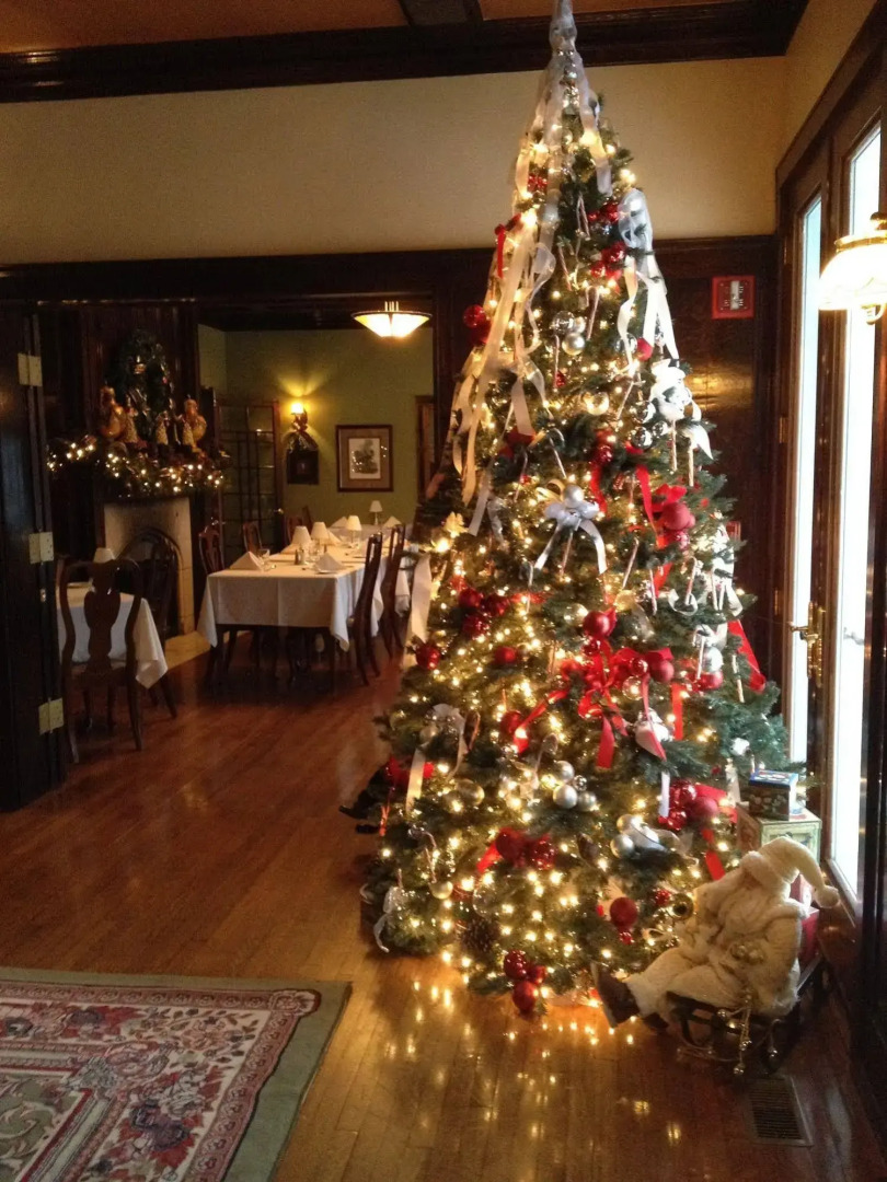 The Belvedere Inn & Restaurant