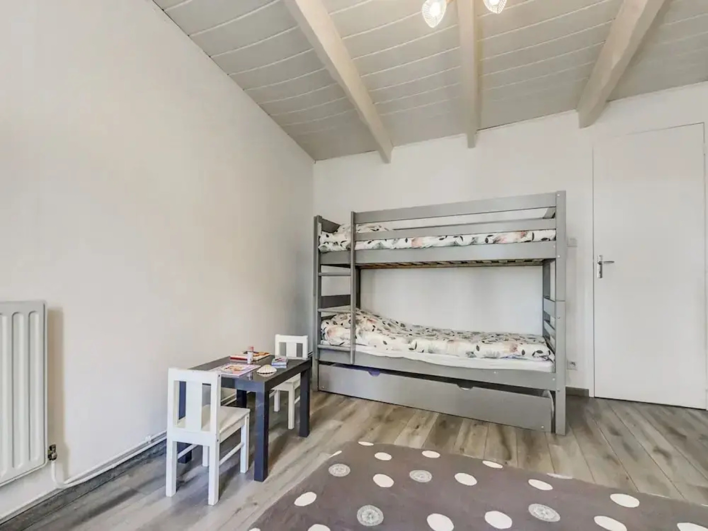 Gite des Salines in Stone With Views