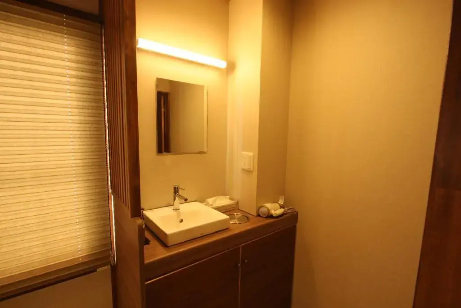 Nozawaonsen Azegamikan