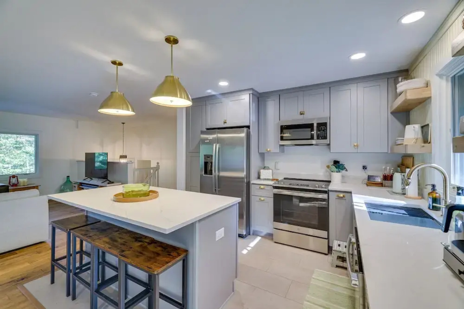 Private Hot Tub: Pocono Pines Cabin Getaway!