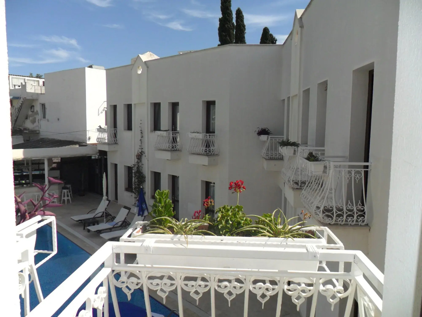 Costa Asmin Hotel