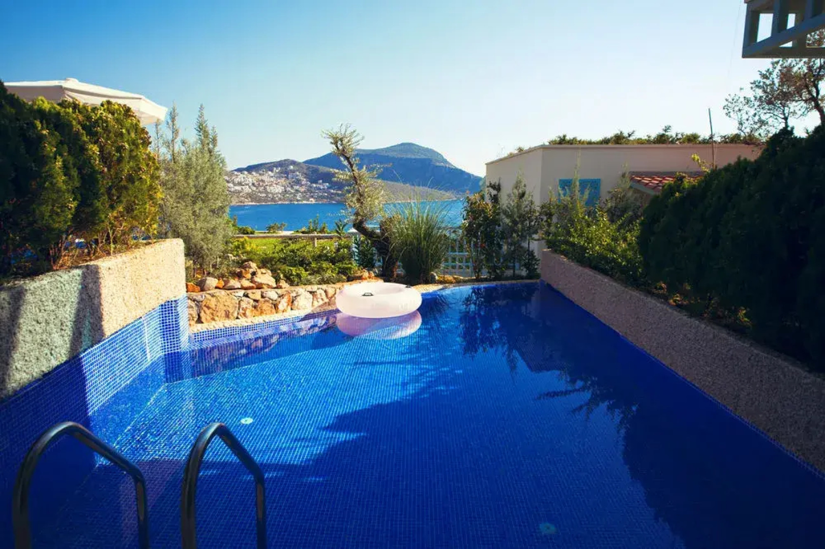 Asfiya Hotel