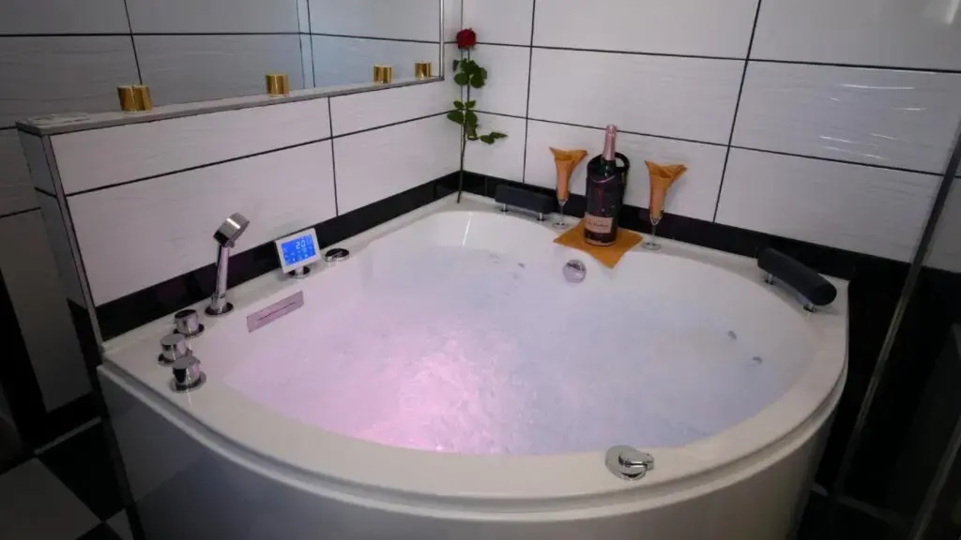 MV Suite & Spa