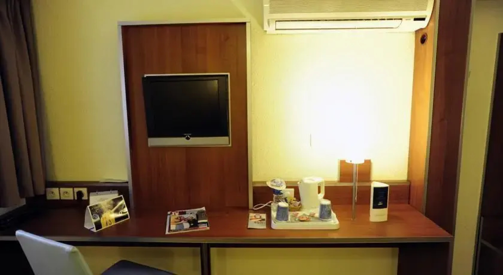 Kyriad Lyon Aéroport Saint Exupéry