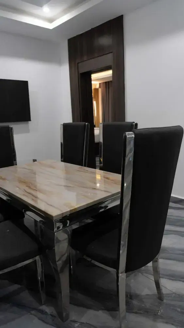 McDons Skye Hotel and Suites