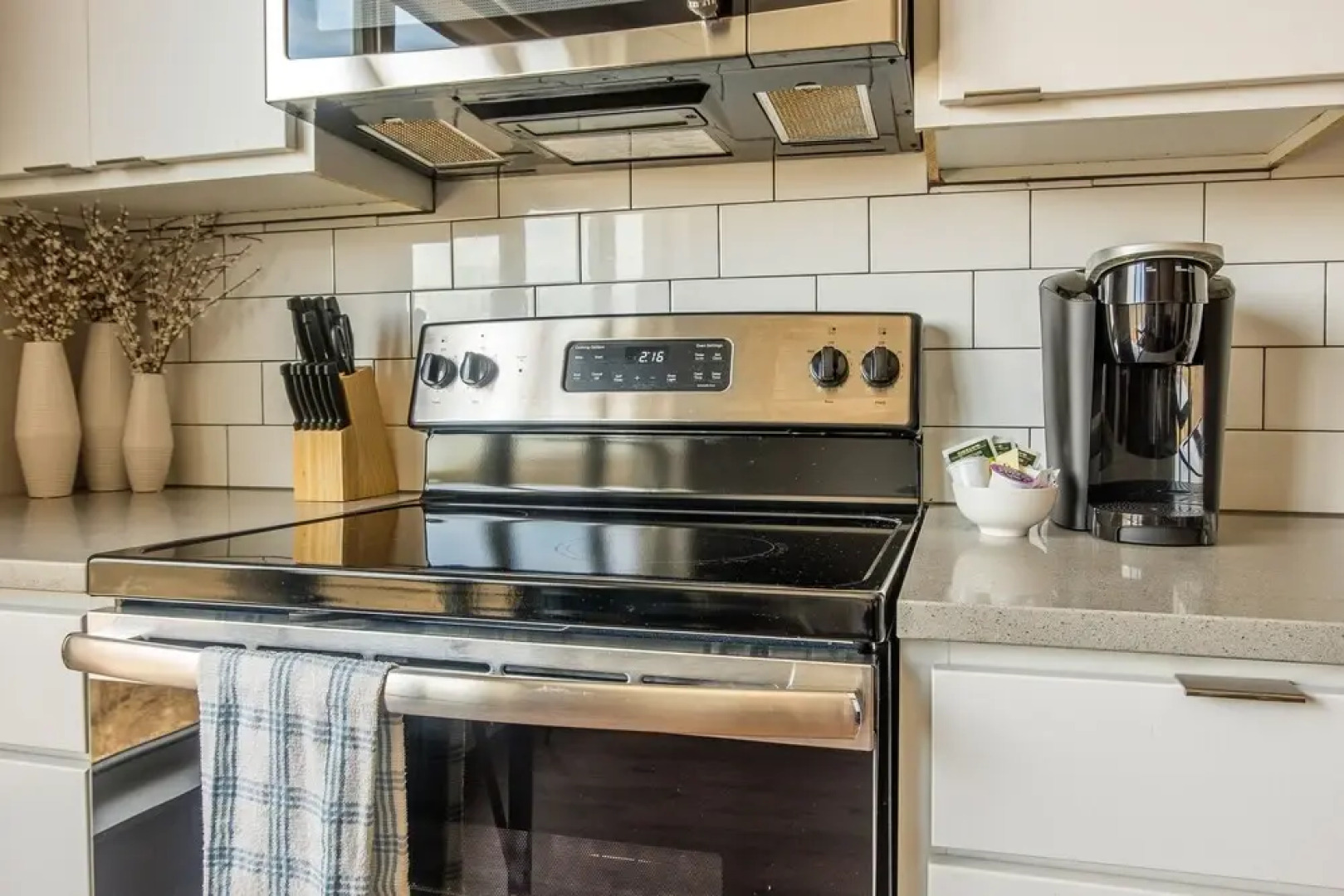 FRONTDESK Core Apts Campustown Ames