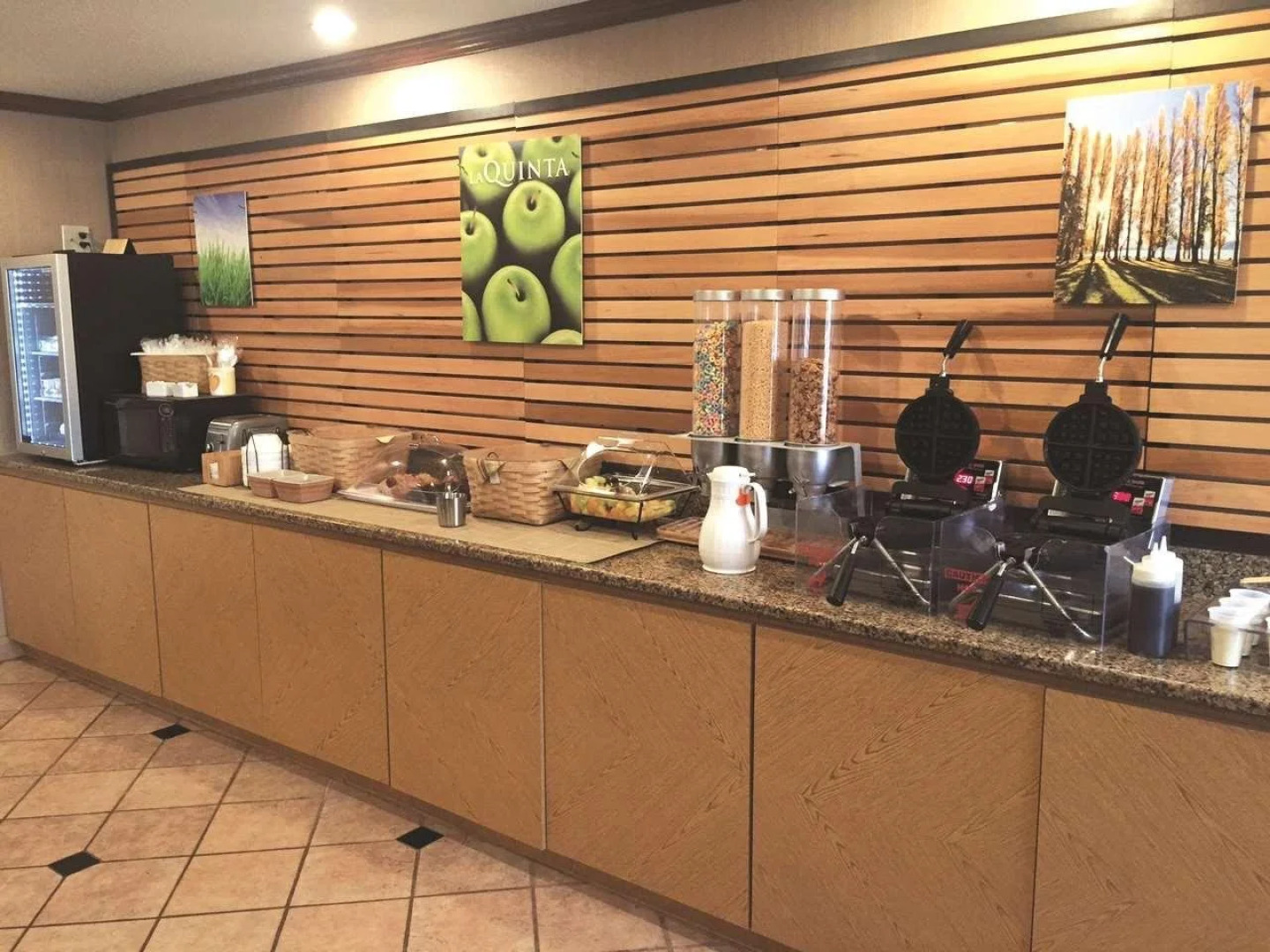 La Quinta Inn Milwaukee West Brookfield