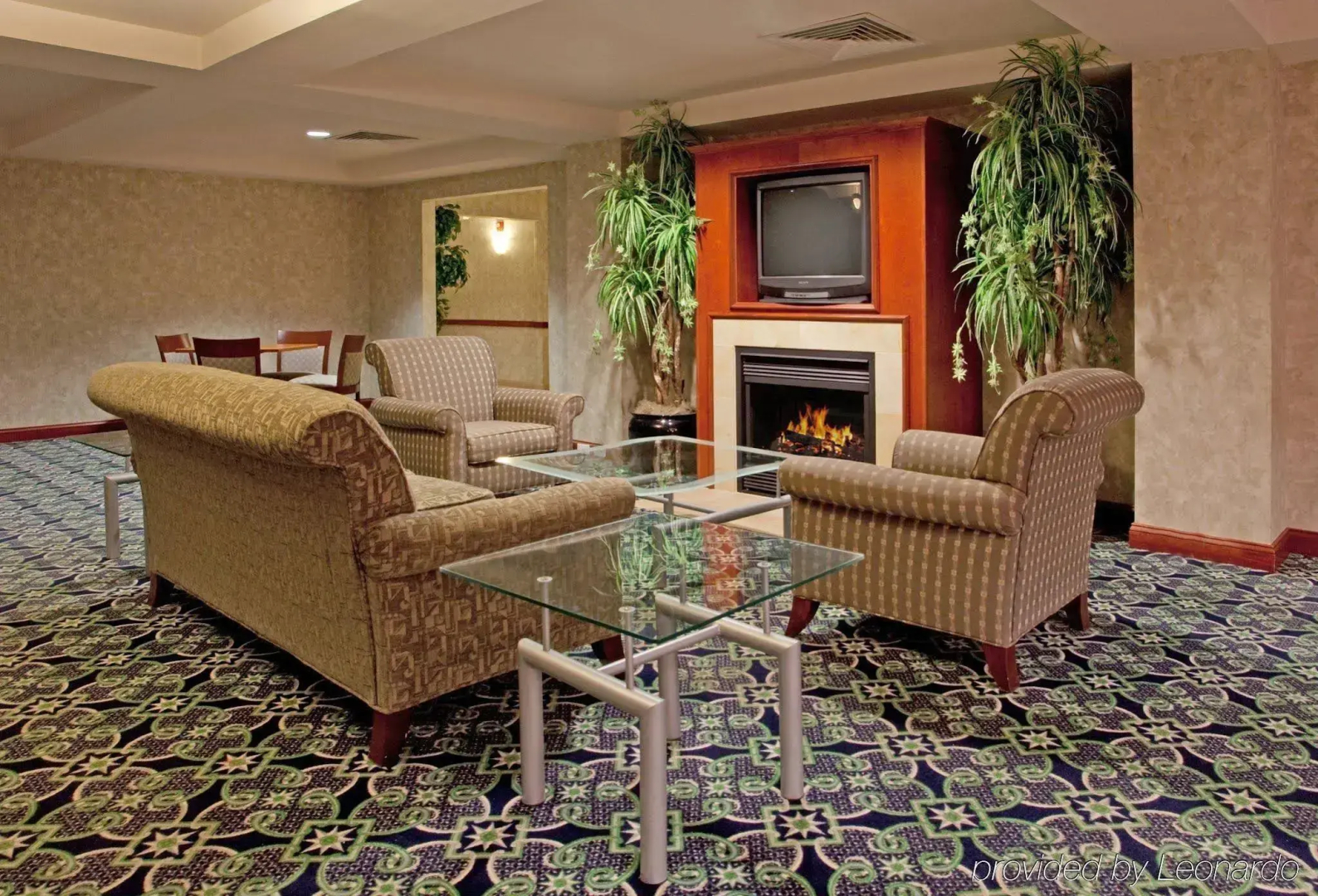 Holiday Inn Express Hotel & Suites Mebane by IHG