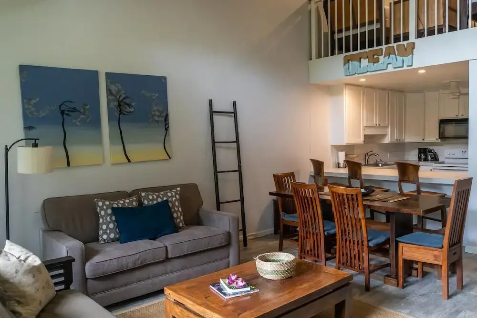 Rare 2 Bedroom + Loft Townhouse on the North Shore