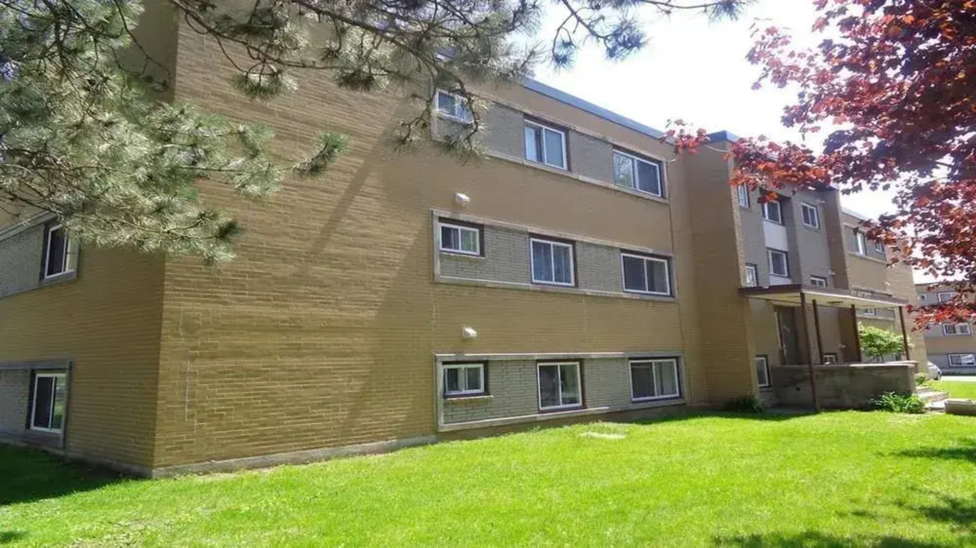 Adib Apartments - 630 Cummings Ave, Unit 11