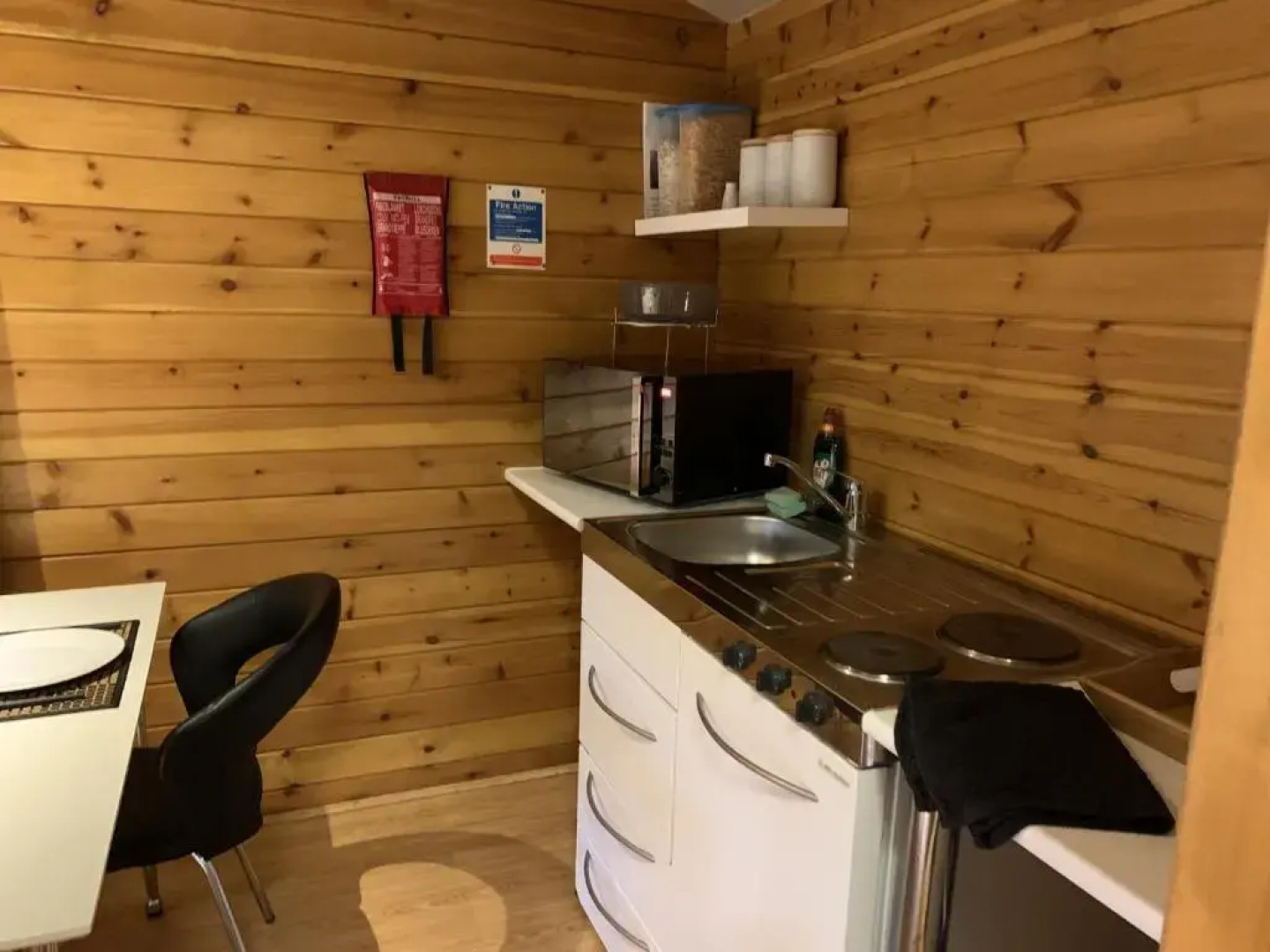 Southernwood - Garden Lodge 5