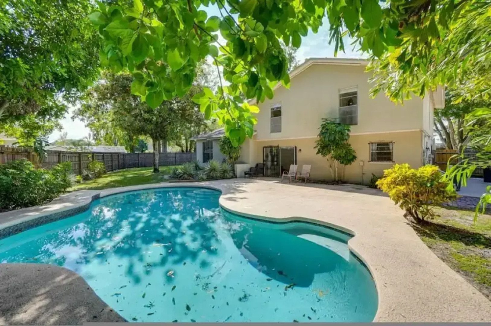 Pool Spacious Central Home 7mile to Beach