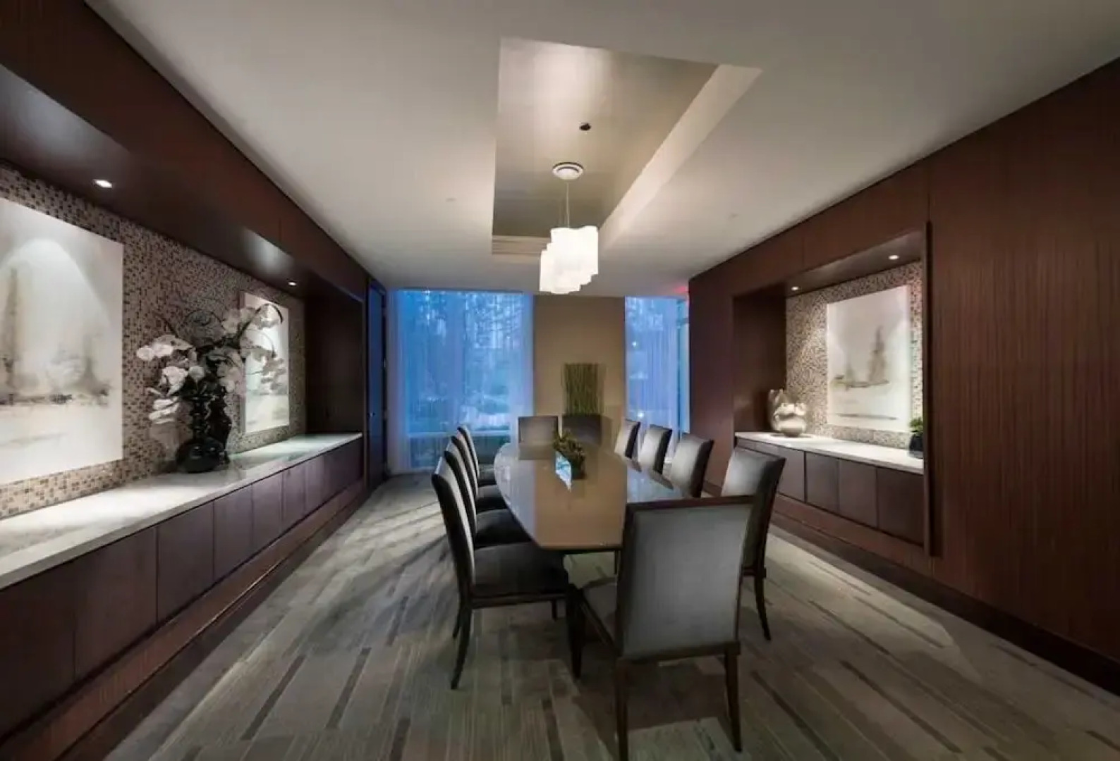 Global Luxury Suites at Toone Street