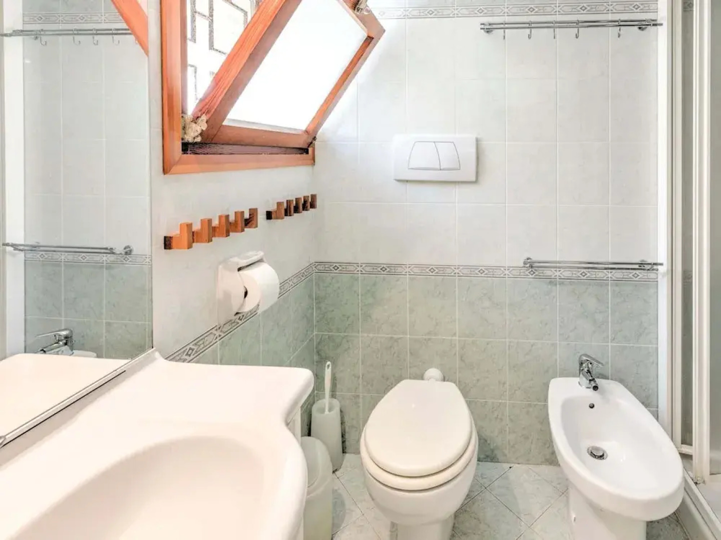 Seaside Apartment With Views, Punta Ala