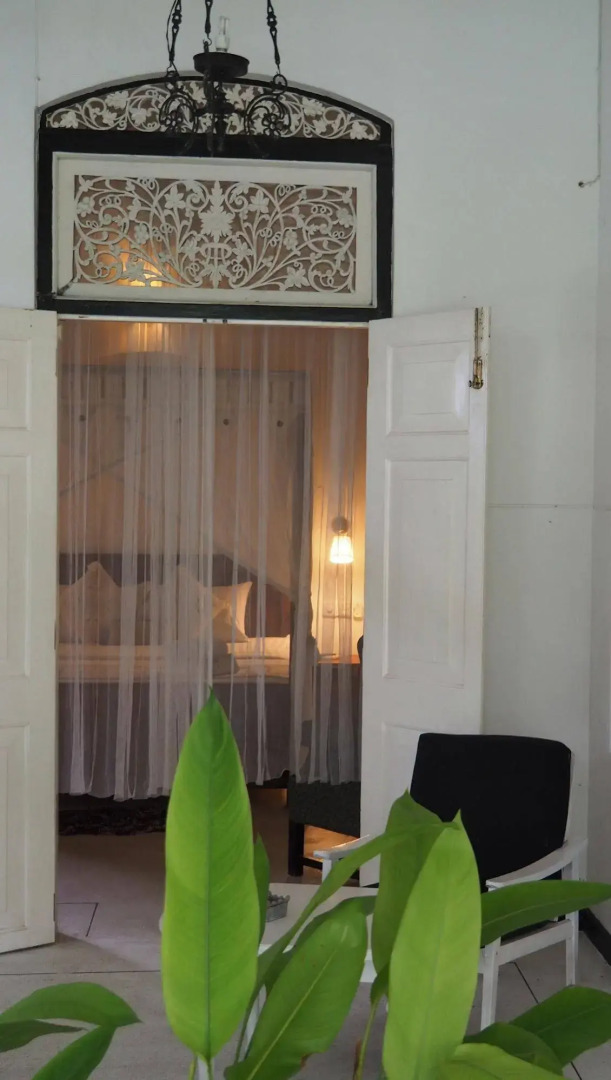 Royce Boutique Hotel