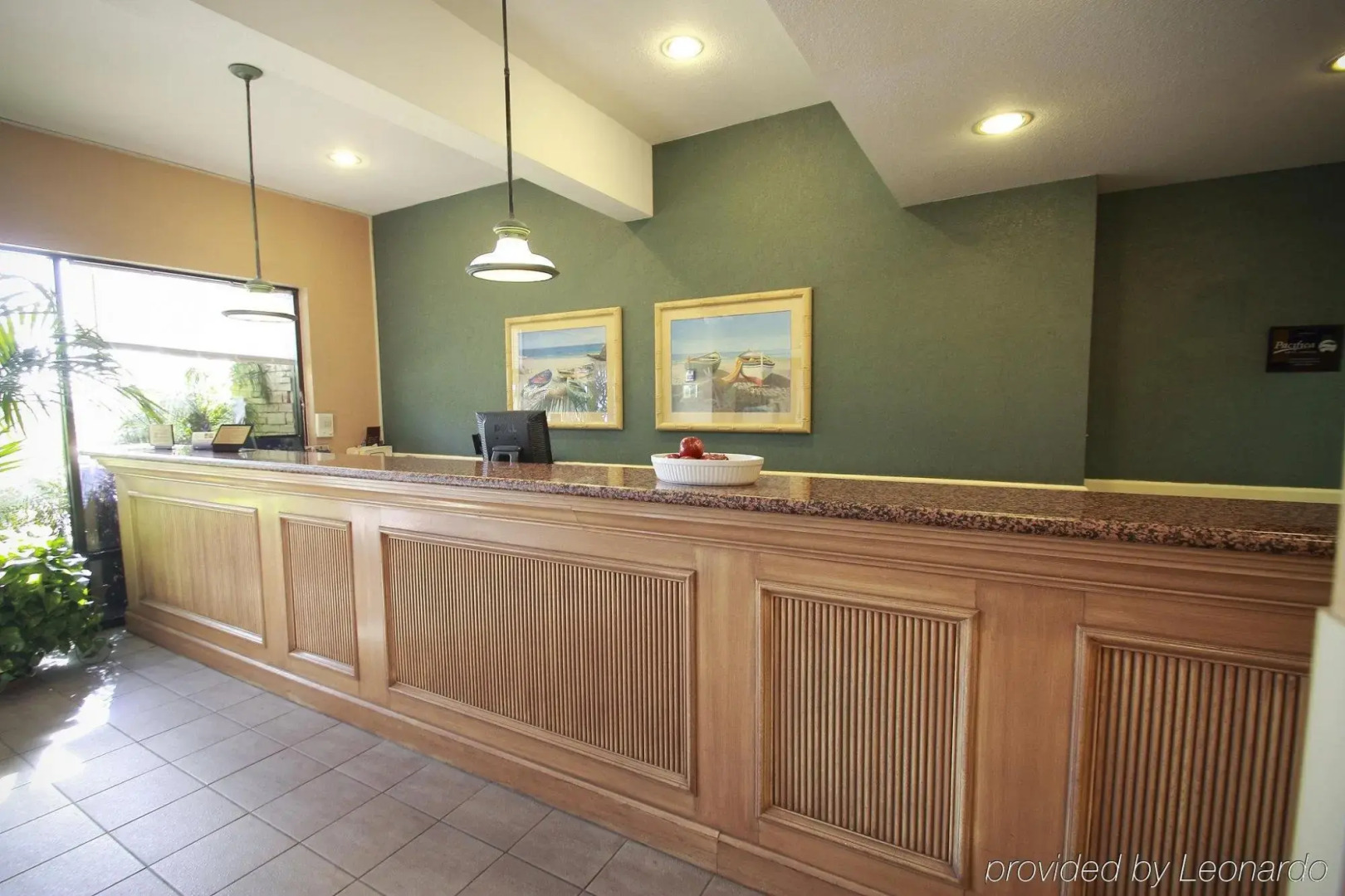 Redondo Beach Hotel, Tapestry Collection by Hilton