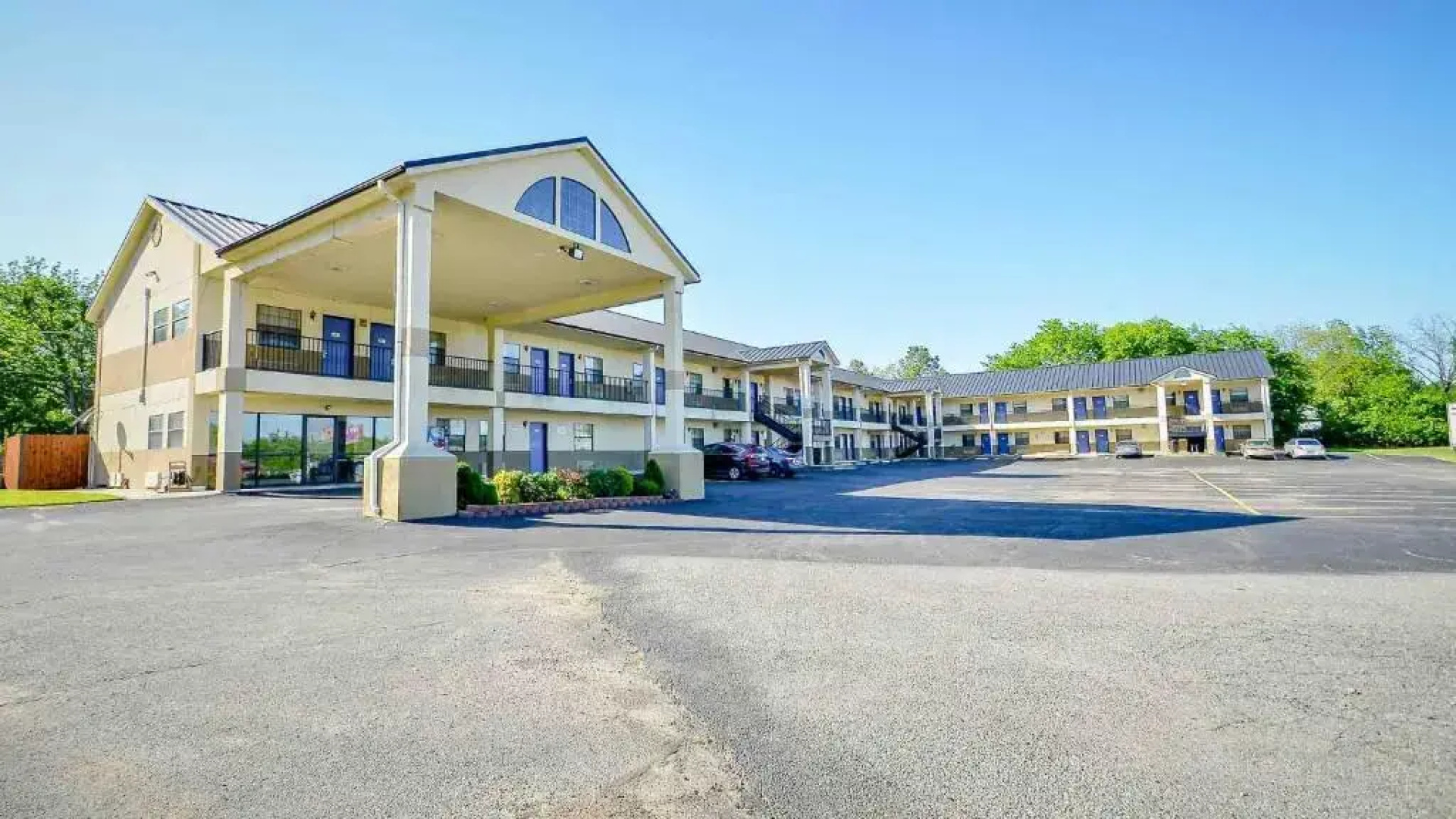 Super 8 ATOKA