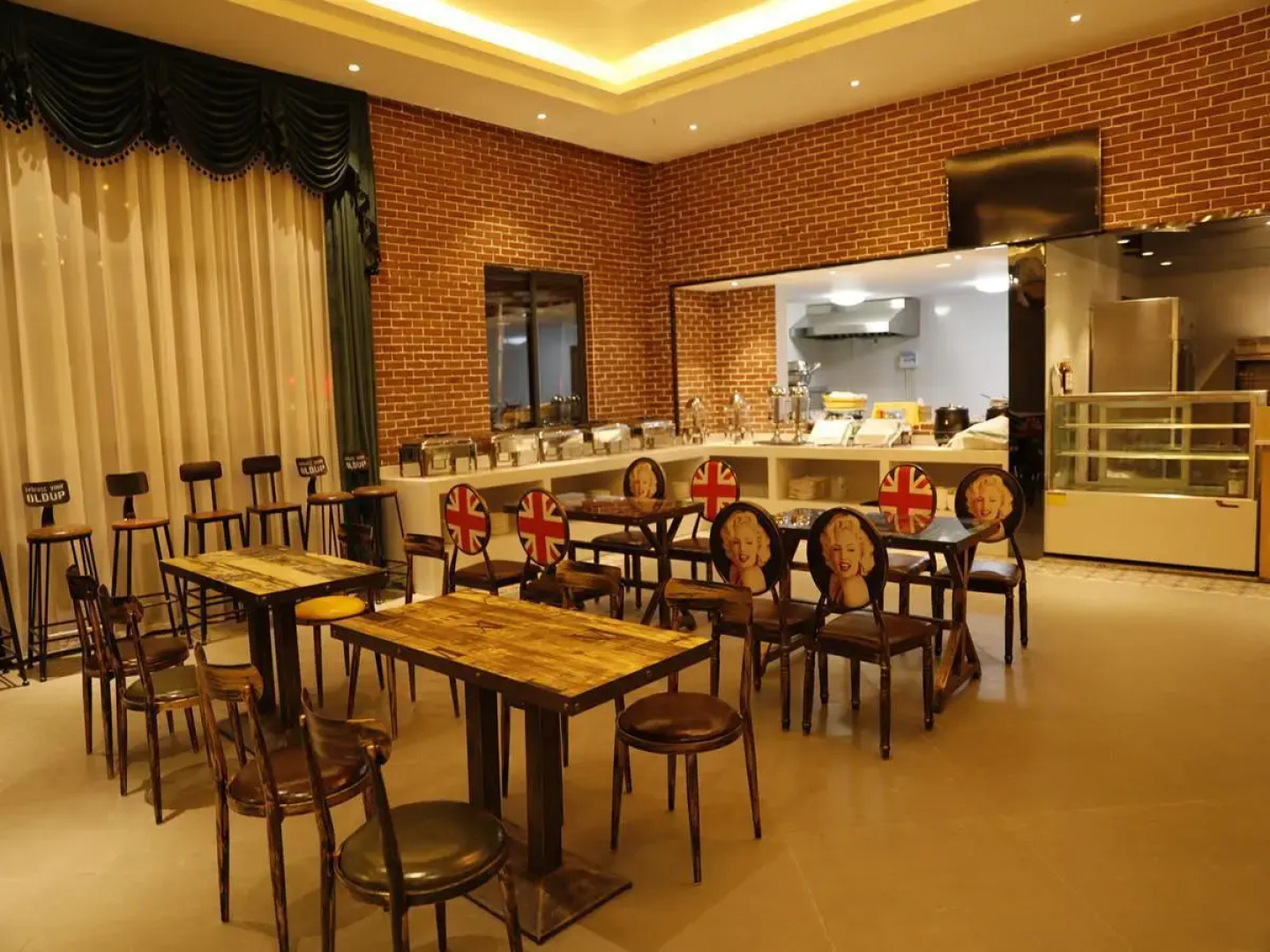 James Joyce Coffetel·Daocheng Yading Scenic Spot