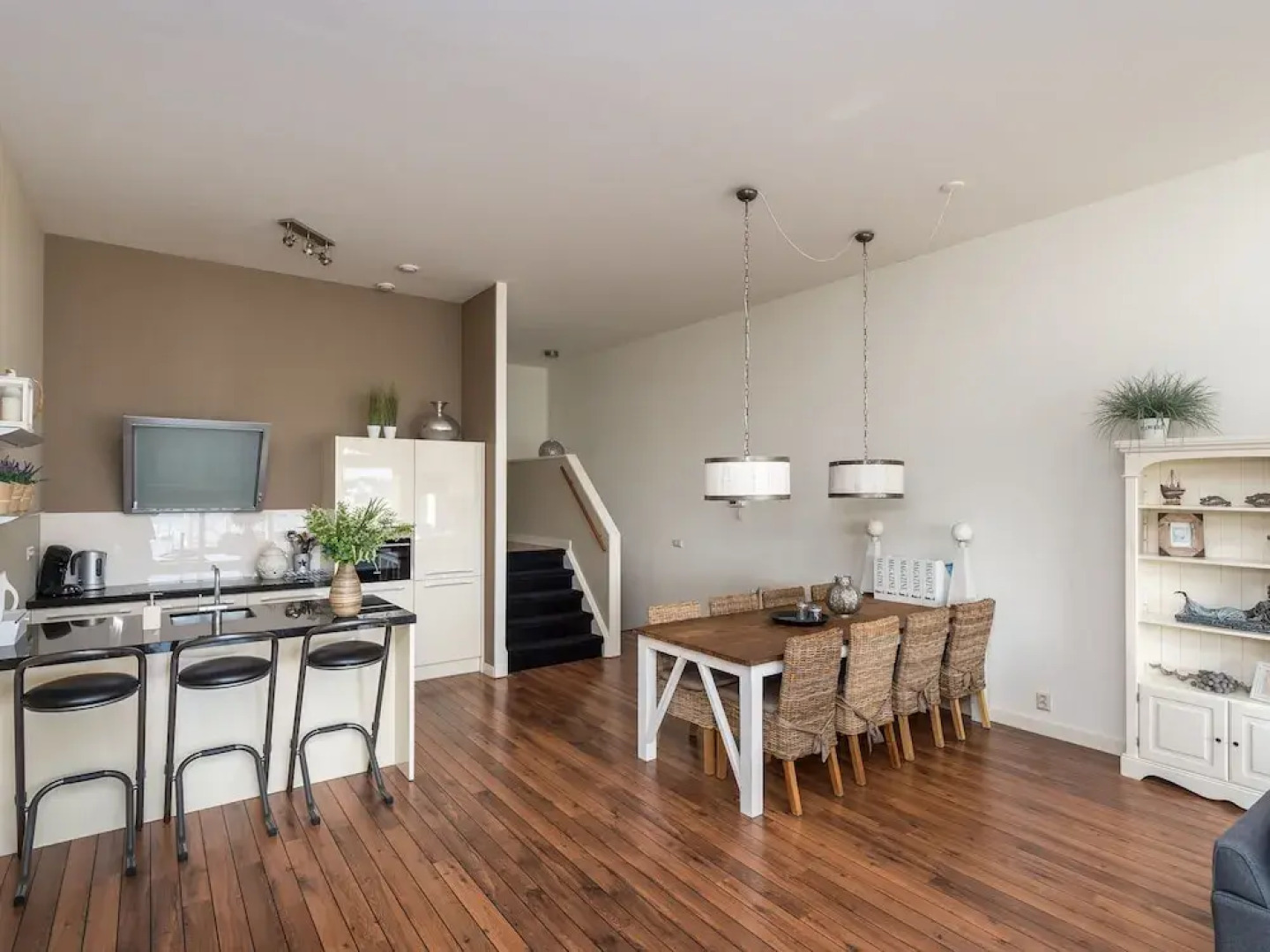 Luxurious 6-person Apartment in Grevelingenmeer Marina