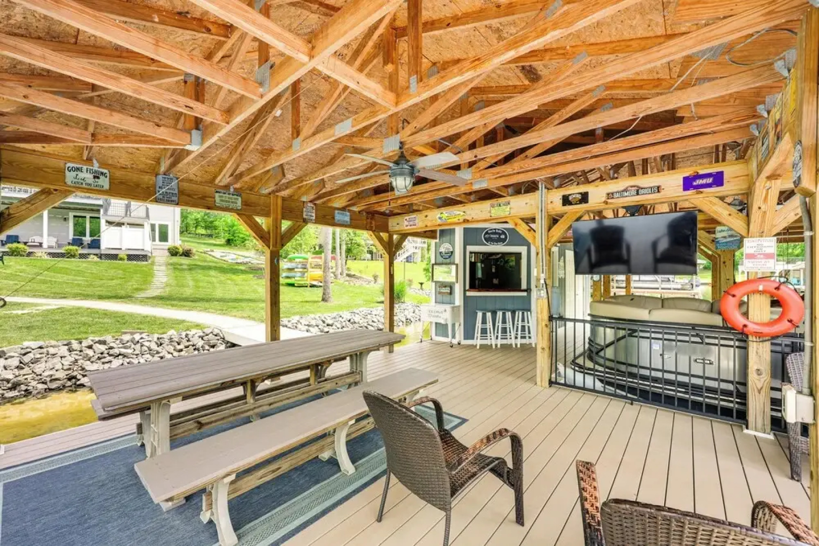 Waterfront Lake Anna Home w/ Dock, Beach & Kayaks!