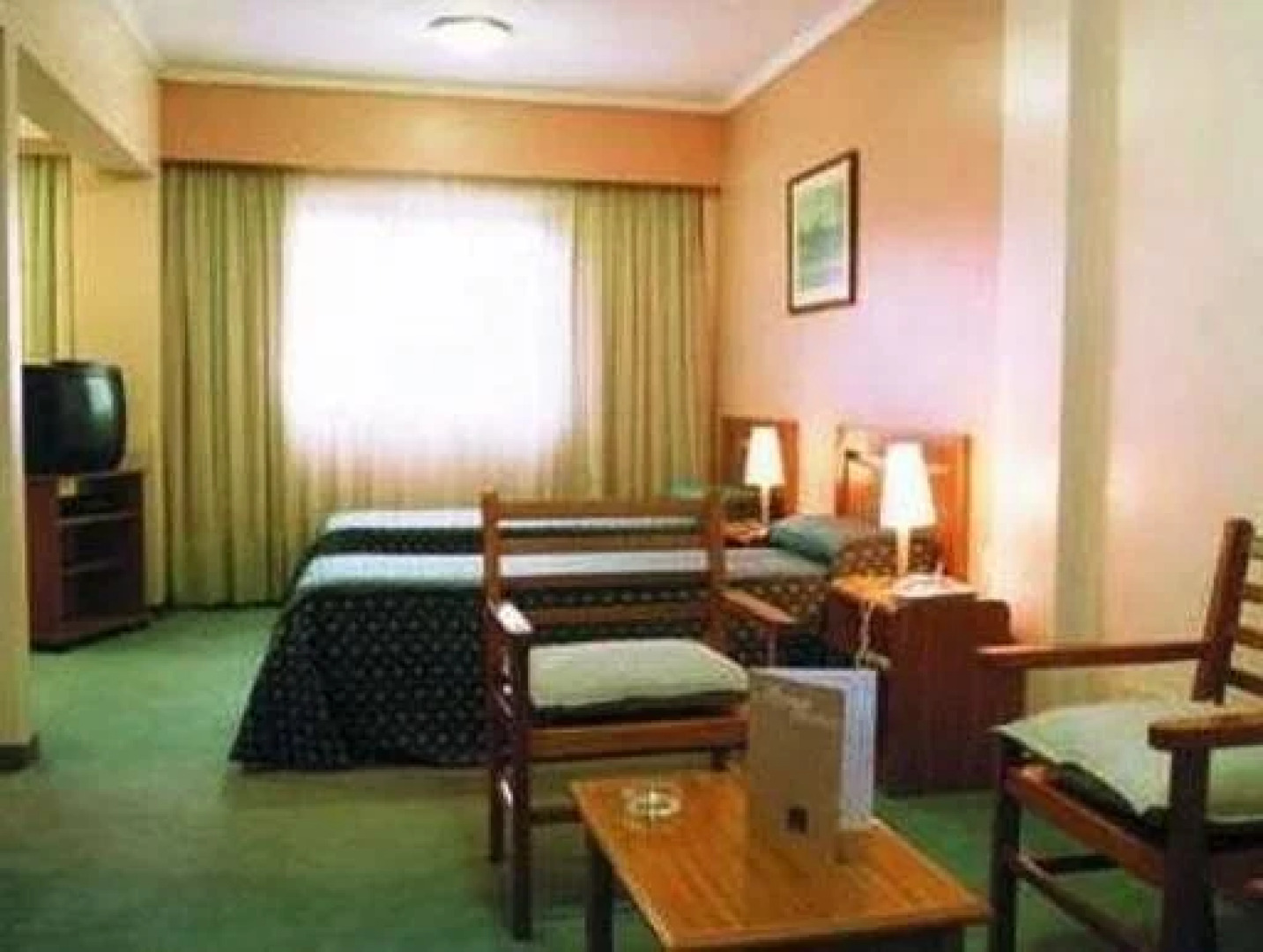 Hotel & Apart Argentino La Plata