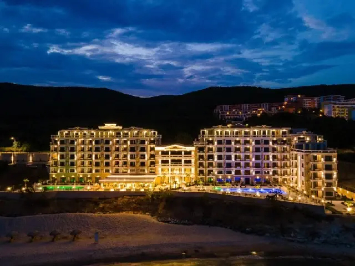 Onyx Beach Residence
