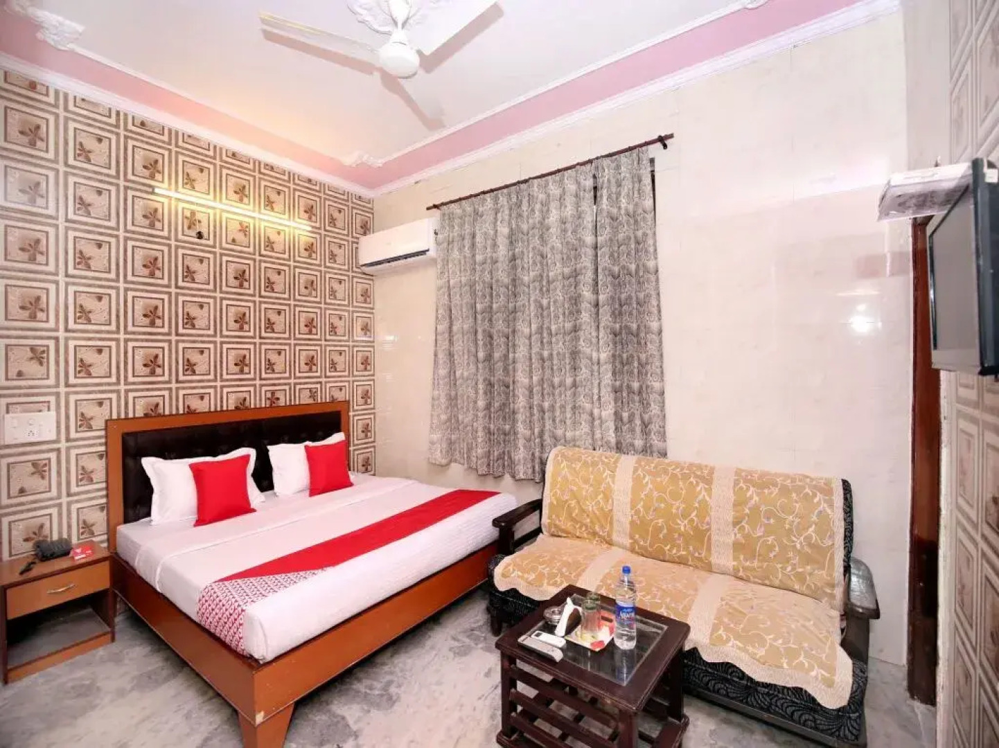 Golden Palms Hotel & Spa