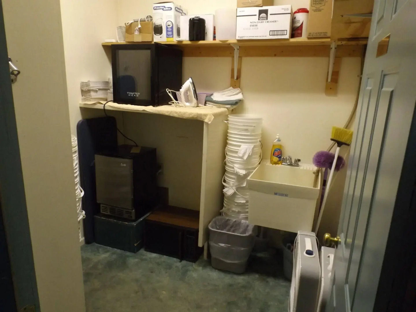 Hermanns European Inn